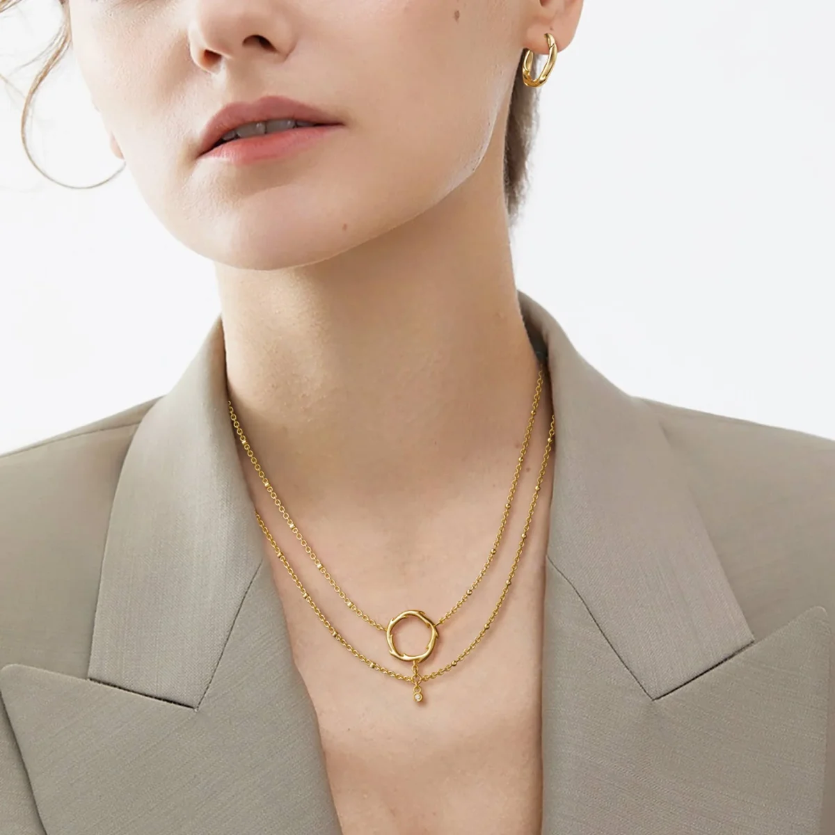 Thorns Circle Layered Necklace - Image 4